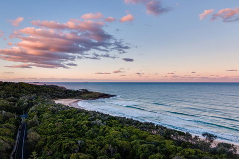 Pacific Towers Beach Resort - QLD Tourism 1