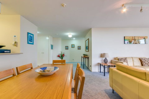 Pacific Towers Beach Resort - QLD Tourism 44