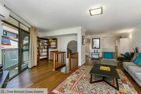 The Terraces Main Beach - Queensland Tourism 10