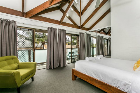 The Terraces Main Beach - Queensland Tourism 36