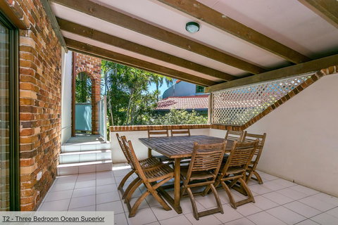 The Terraces Main Beach - Queensland Tourism 14