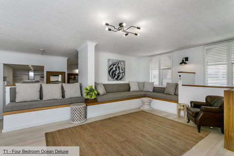 The Terraces Main Beach - Queensland Tourism 19