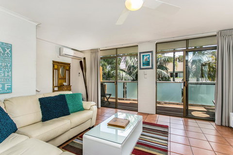 The Terraces Main Beach - Queensland Tourism 18