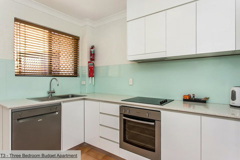 The Terraces Main Beach - Queensland Tourism 9