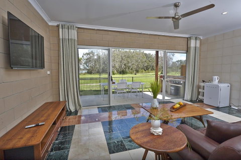 Estoy Cabarita - QLD Tourism 13