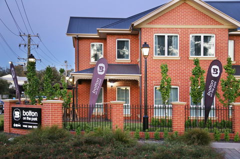 Best Western Plus Bolton On The Park - QLD Tourism 1