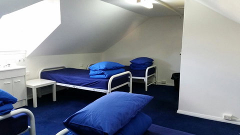 Summer House Kings Cross - QLD Tourism 14