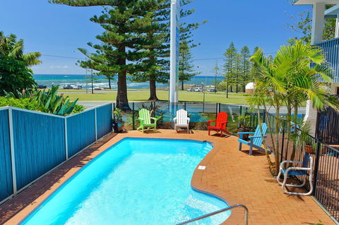Beach House Holiday Apartments - Queensland Tourism 0