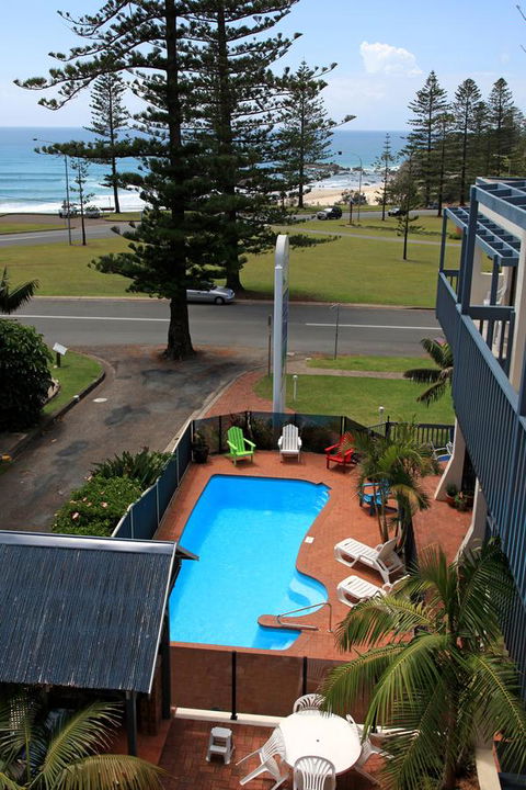 Beach House Holiday Apartments - Queensland Tourism 1