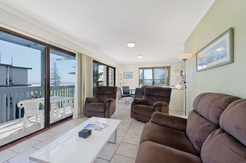 Beach House Holiday Apartments - Queensland Tourism 22