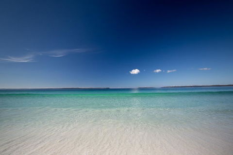 Bush & Bay Cottage - QLD Tourism 26