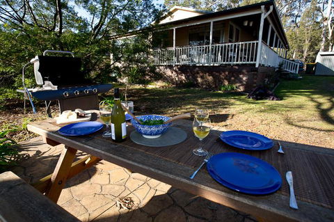 Bush & Bay Cottage - QLD Tourism 16