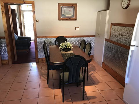 Jadan Cottages - Queensland Tourism 15