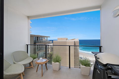 Arena Luxury Beachfront Apartment - Queensland Tourism 14