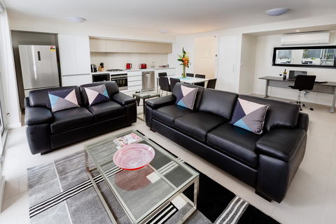 Hamilton Executive Apartments - QLD Tourism 35