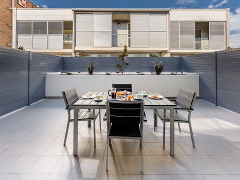 Hamilton Executive Apartments - QLD Tourism 4
