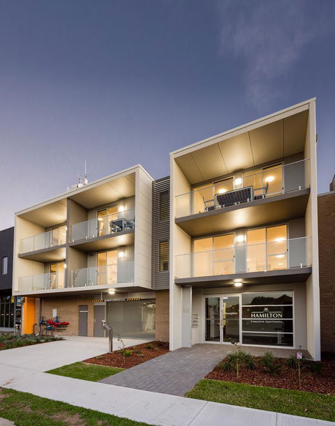 Hamilton Executive Apartments - QLD Tourism 0