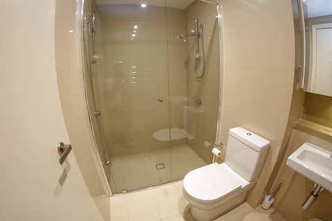 Olympic Park Sunshine 2 Bedrooms Apts With Private Parking - QLD Tourism 18