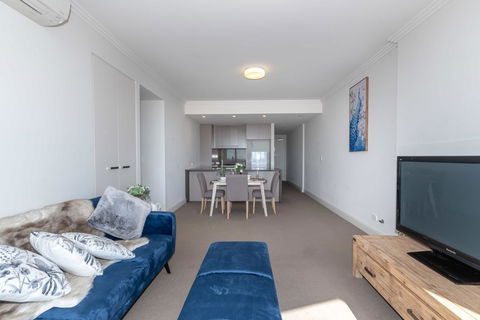 Olympic Park Sunshine 2 Bedrooms Apts With Private Parking - QLD Tourism 22
