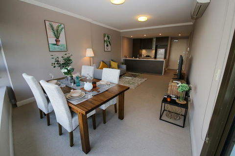 Olympic Park Sunshine 2 Bedrooms Apts With Private Parking - QLD Tourism 10