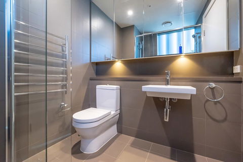 Olympic Park Sunshine 2 Bedrooms Apts With Private Parking - QLD Tourism 29