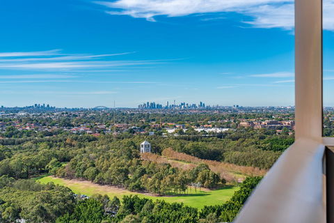 Olympic Park Sunshine 2 Bedrooms Apts With Private Parking - QLD Tourism 20