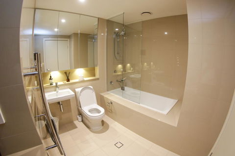 Olympic Park Sunshine 2 Bedrooms Apts With Private Parking - QLD Tourism 15