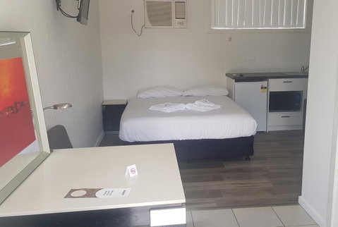 Appin Village Motel - QLD Tourism 13