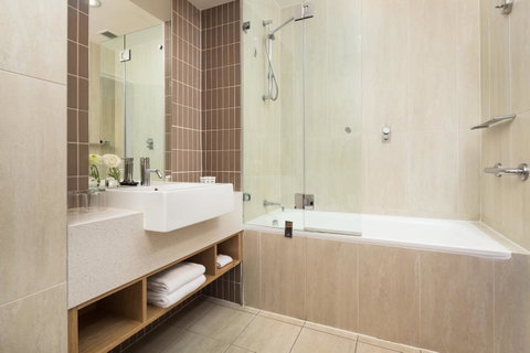 Rydges Campbelltown - QLD Tourism 24