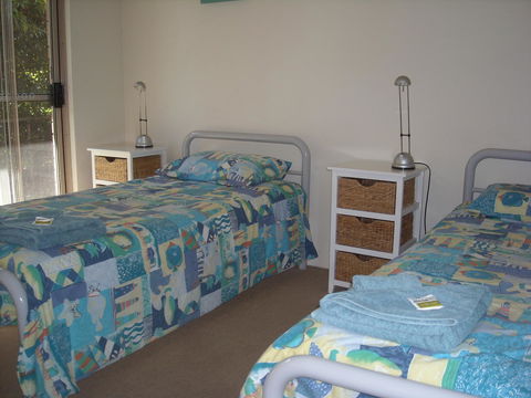 Beaches Apartments Merimbula - QLD Tourism 7