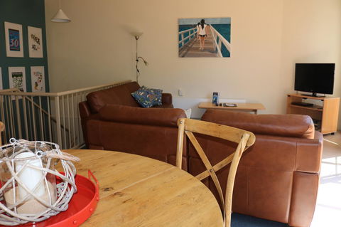 Beaches Apartments Merimbula - QLD Tourism 9
