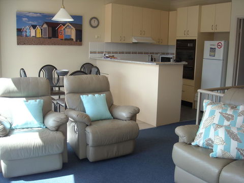 Beaches Apartments Merimbula - QLD Tourism 2