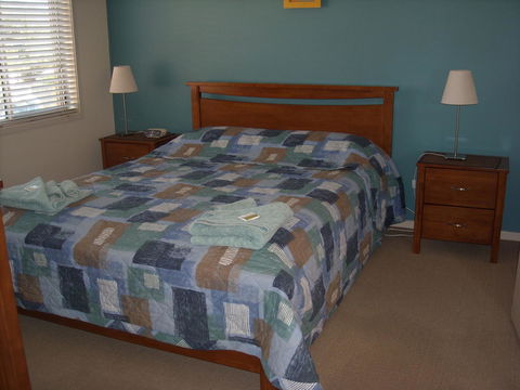 Beaches Apartments Merimbula - QLD Tourism 6