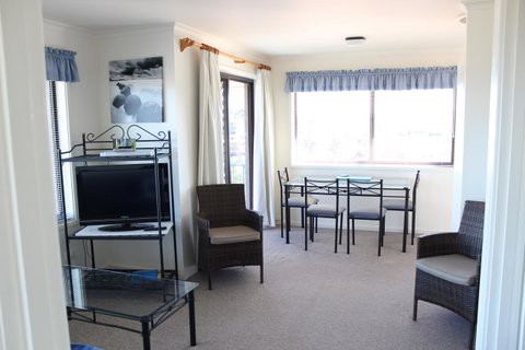 Narooma Palms Holiday Apartments - QLD Tourism 5