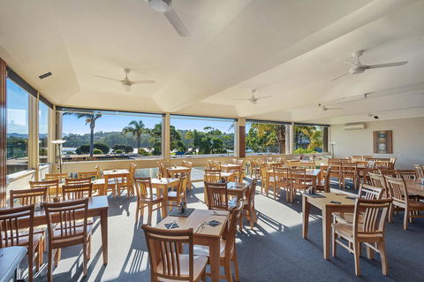 Black Dolphin Resort Motel & Apartments - QLD Tourism 33