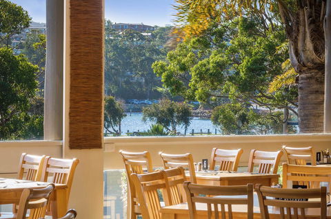 Black Dolphin Resort Motel & Apartments - QLD Tourism 32
