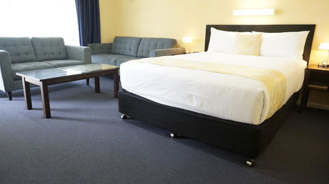 Highway Motor Inn Taree - Queensland Tourism 13