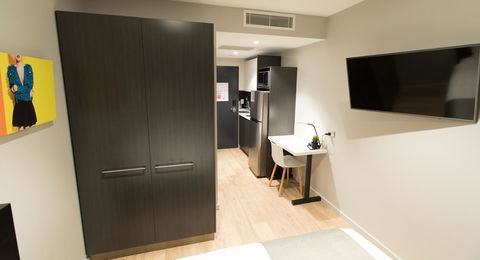 Studio 8 Residences - Adults Only - QLD Tourism 12