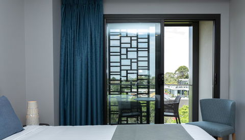 Studio 8 Residences - Adults Only - QLD Tourism 14
