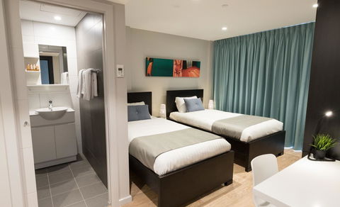 Studio 8 Residences - Adults Only - QLD Tourism 2