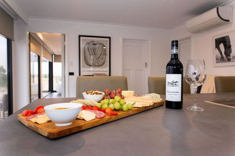 Belisi Farmstay Cottage - QLD Tourism 8