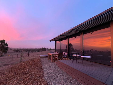 Belisi Farmstay Cottage - QLD Tourism 22