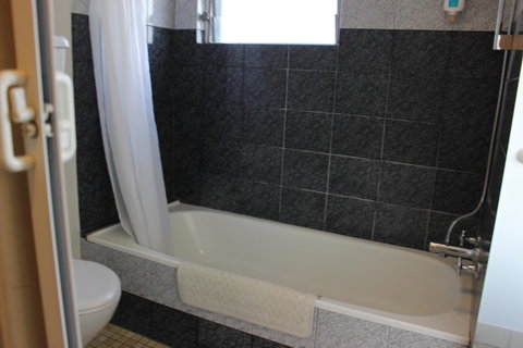 Hume Inn Motel Albury CBD - QLD Tourism 18