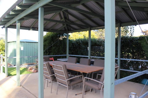 Hume Inn Motel Albury CBD - QLD Tourism 1