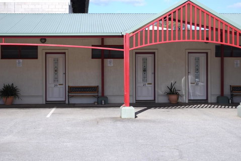 Hume Inn Motel Albury CBD - QLD Tourism 5
