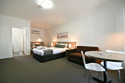 The Aberdeen Motel - QLD Tourism 6