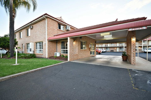 The Aberdeen Motel - QLD Tourism 9