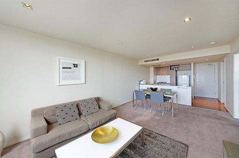 Wyndel Apartments North Sydney - Harbour Watch - QLD Tourism 1