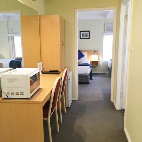 Sky Rider Motor Inn - QLD Tourism 36