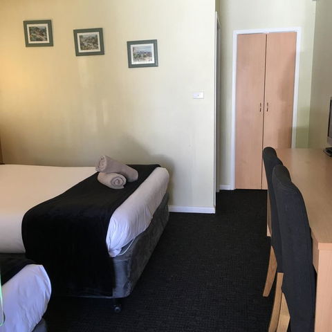 Sky Rider Motor Inn - QLD Tourism 26